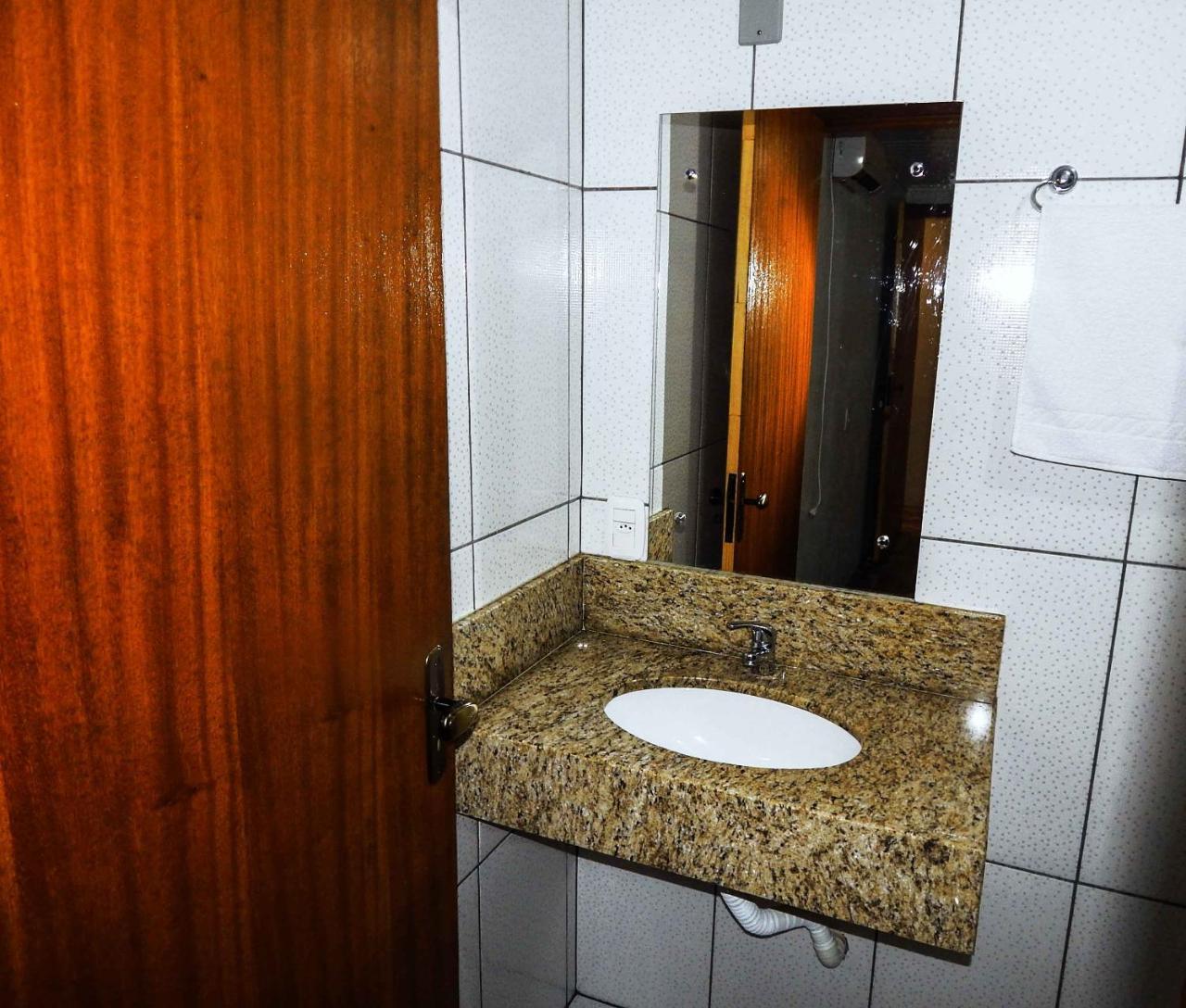 Gramado Suites Residence Possui 5 Quartos E 5 Banheiros Eksteriør billede